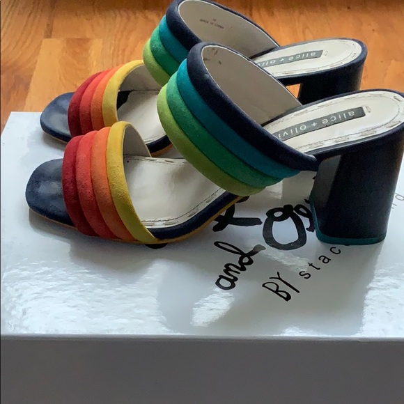 Alice and Olivia rainbow slides - Picture 2 of 4